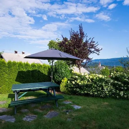 ゲストハウス Ambrozic